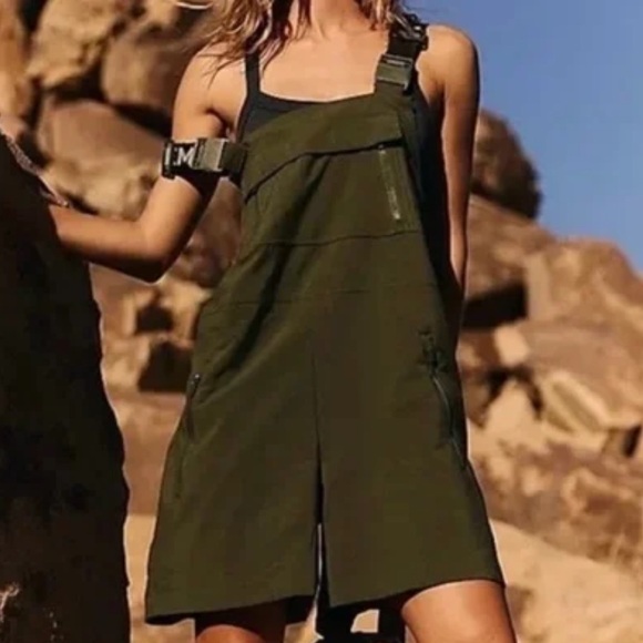 FP Movement by Free People Pants - Free People Movement Hit The Hills Shortsie Everglades
